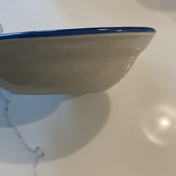 Polish pottery, Americana used it as a dish or has place to hang on wall. - Picture 2 of 4